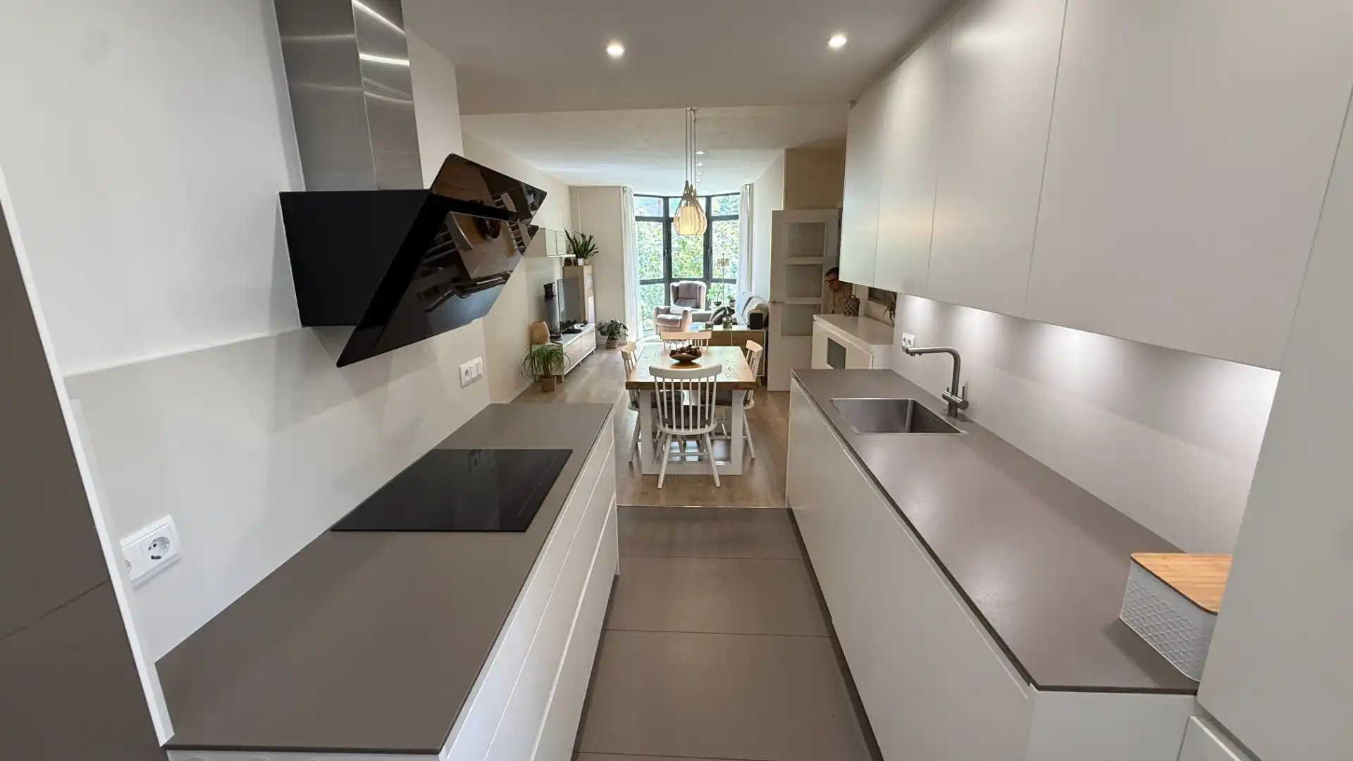 Kitchen of Flat for sale in Barcelona  with Air Conditioner, Heating and Parquet flooring