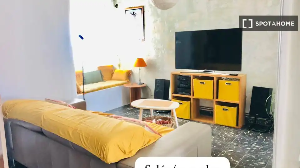 Appartamento con terrazza in affitto a L'Eixample, imagen 15
