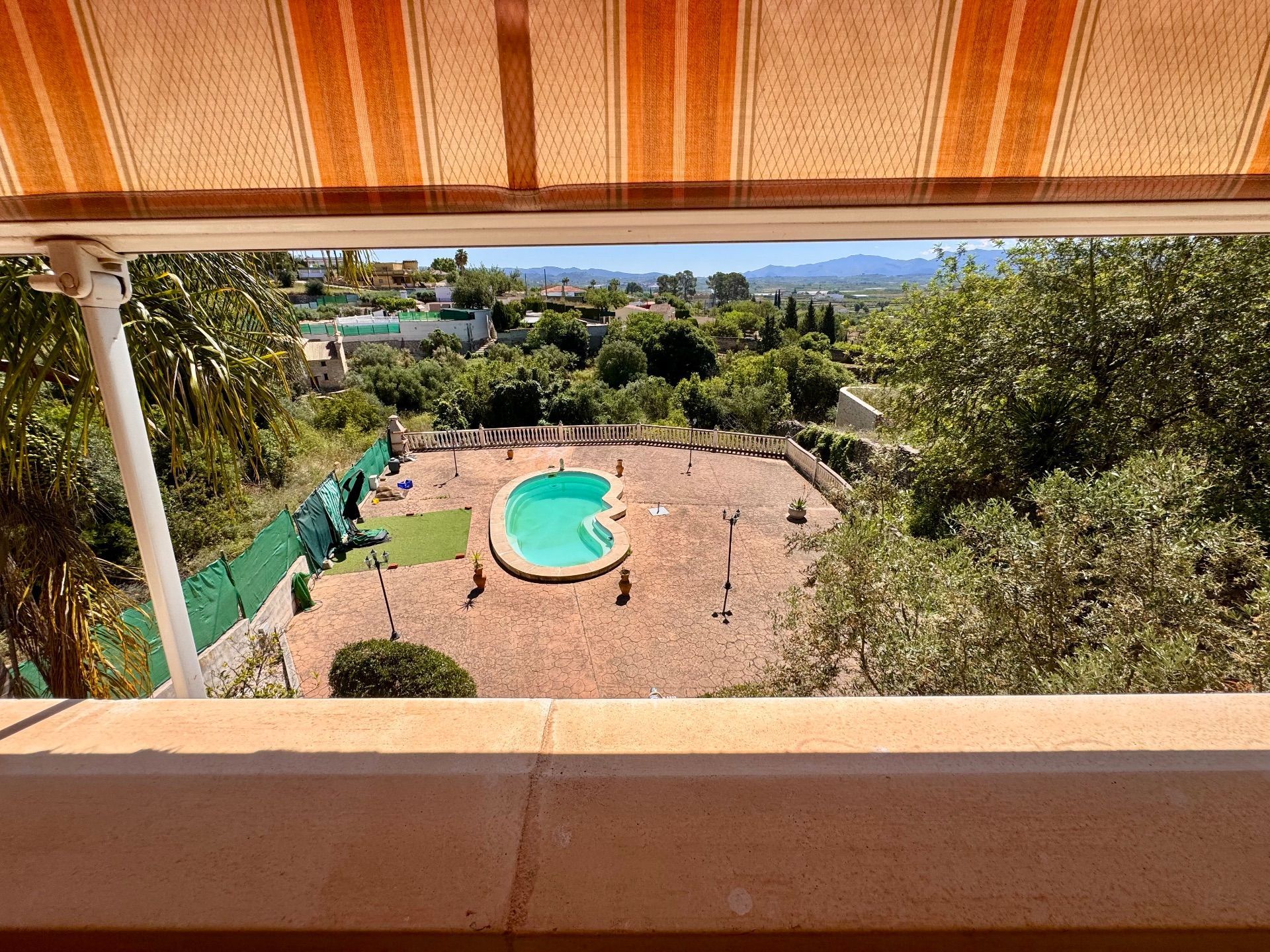 Vista exterior de Casa o xalet en venda en Benigànim amb Aire condicionat, Jardí privat i Terrassa