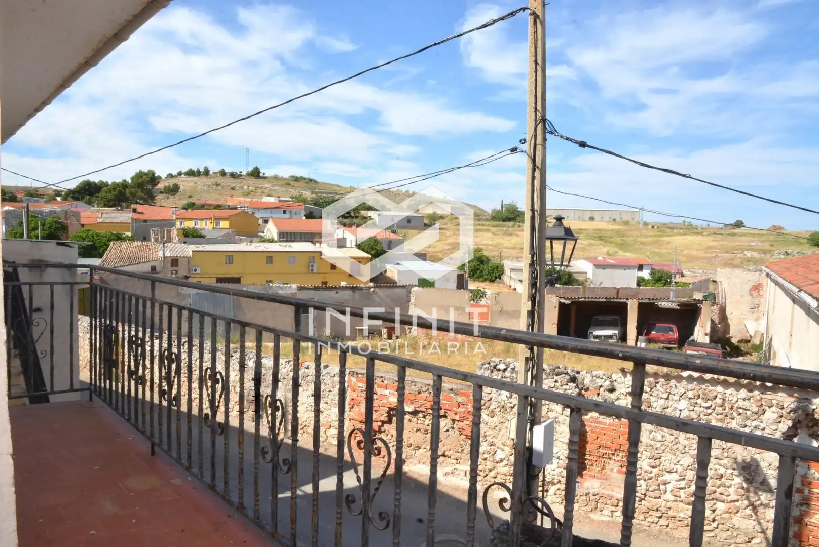 Vista exterior de Casa o xalet en venda en Mazuecos amb Terrassa i Traster