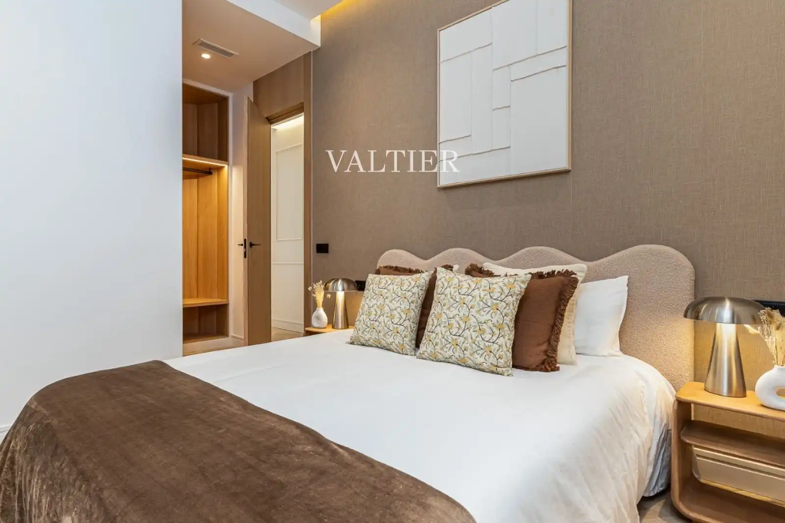 Bedroom of Attic for sale in Madrid  with Air Conditioner, Terrace and Furnished