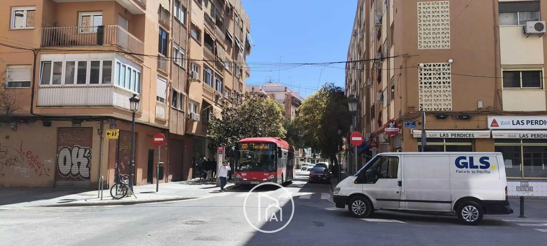 Vista exterior de Casa adosada en venda en Valencia