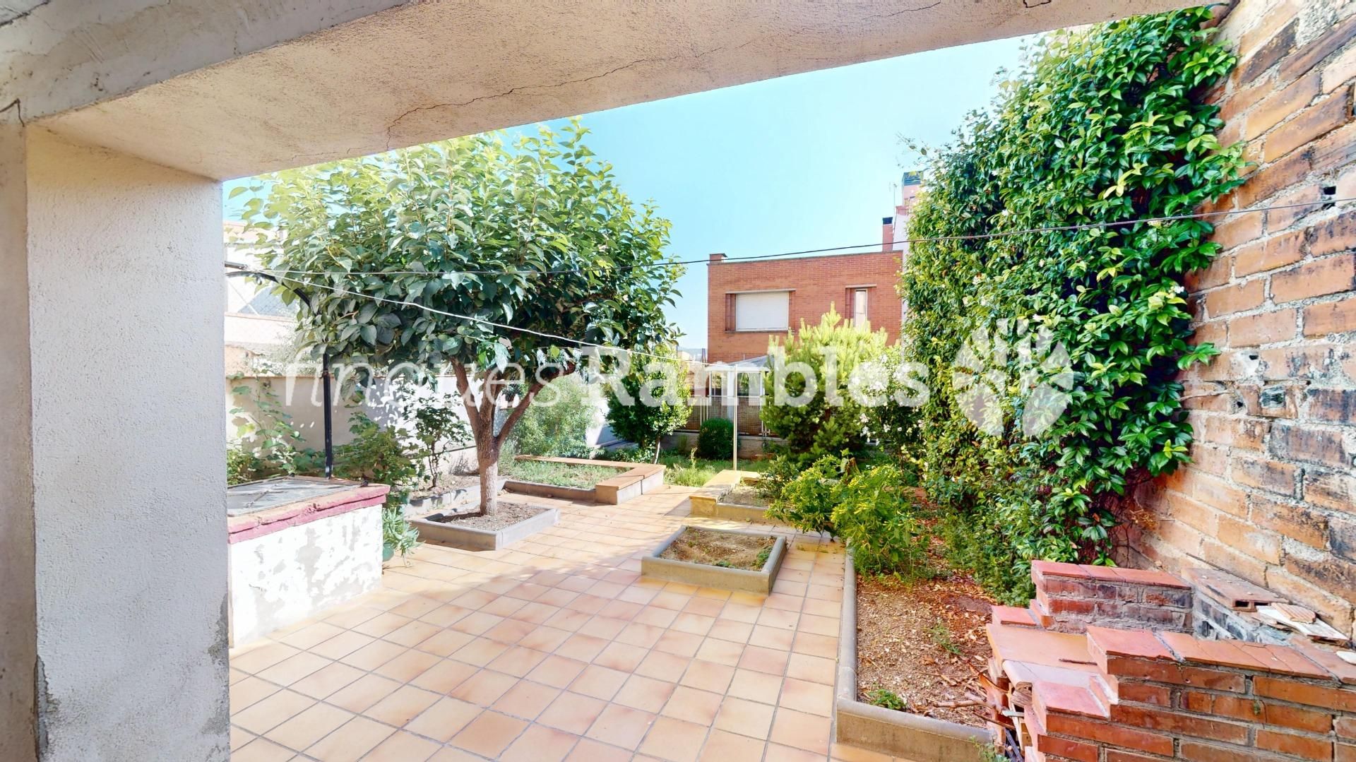 Jardí de Casa o xalet en venda en Igualada amb Calefacció i Jardí privat