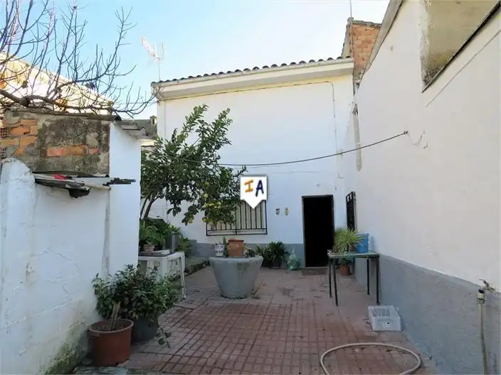 Terraced house for sale in Alcaudete