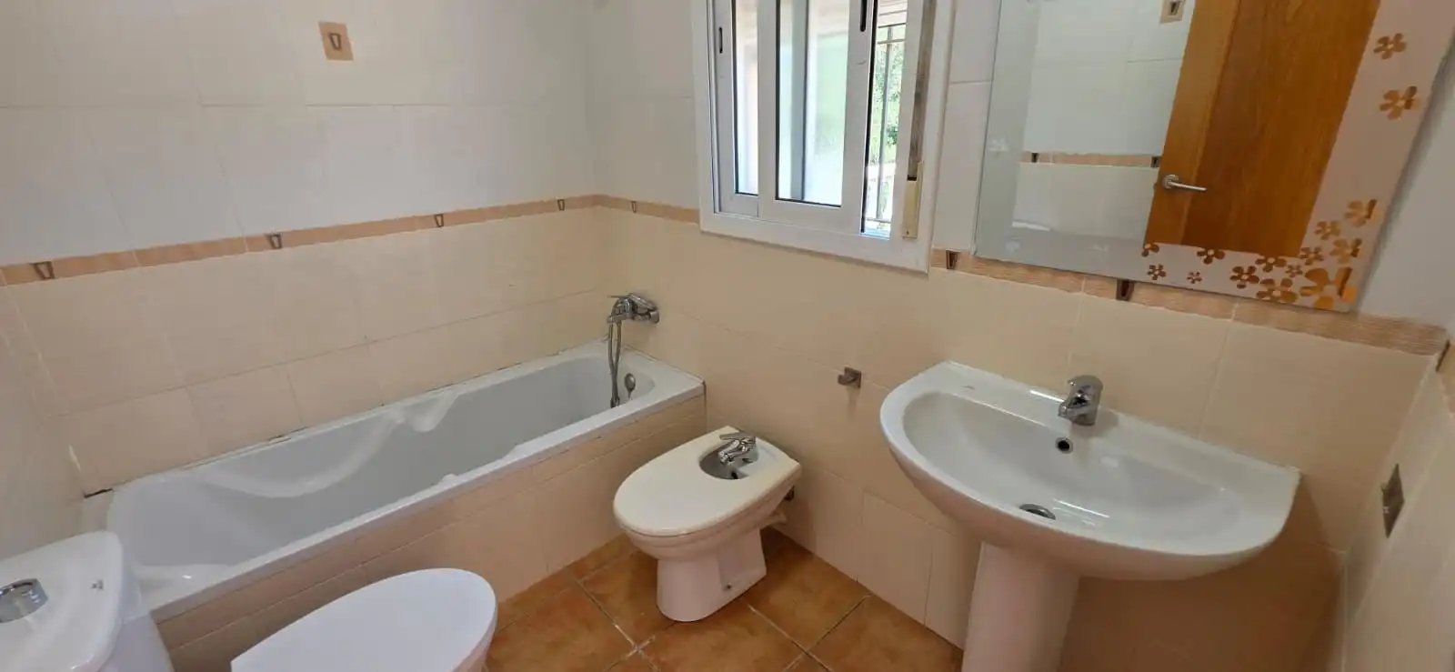 Baño de Casa o chalet en venta en L'Ametlla de Mar  con Jardín privado, Terraza y Piscina