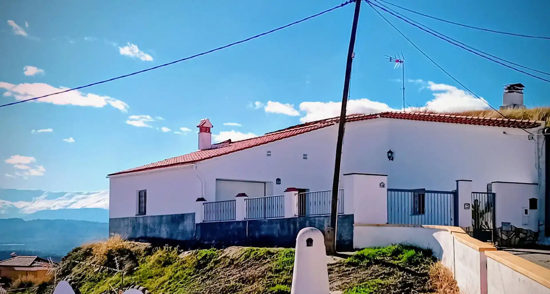 Vista exterior de Casa adosada en venda en Benalúa