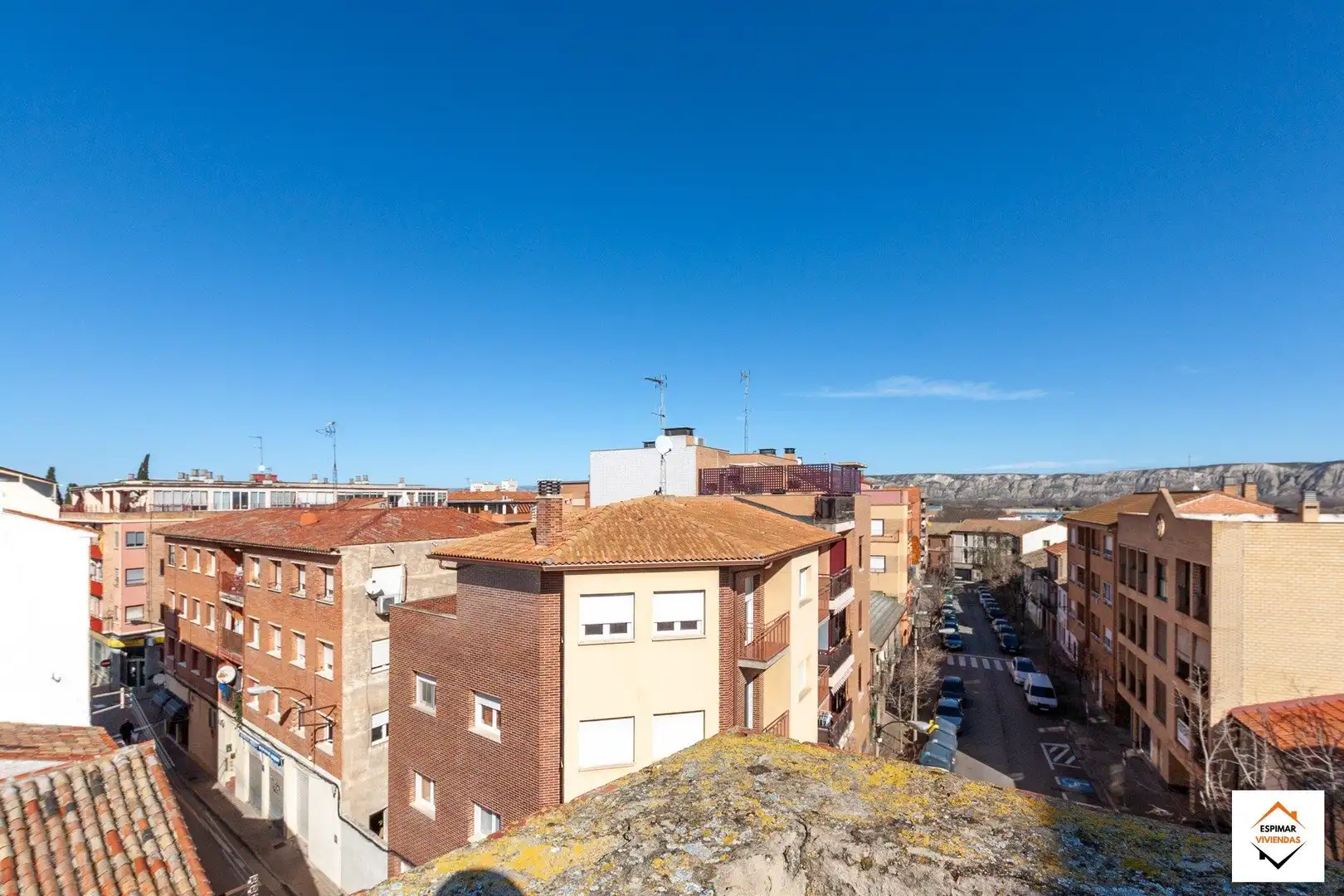 Vista exterior de Pis en venda en Zaragoza amb Terrassa