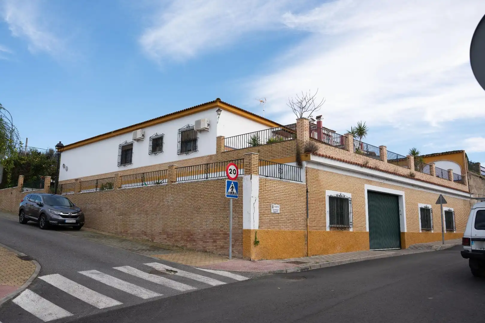 Exterior view of Houses for sale in Gines  with Air Conditioner, Heating and Private garden