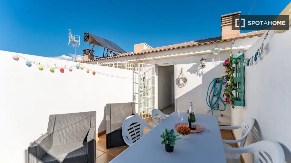 Habitació a Distrito Zeta - Recinto Ferial Cortijo de Torres