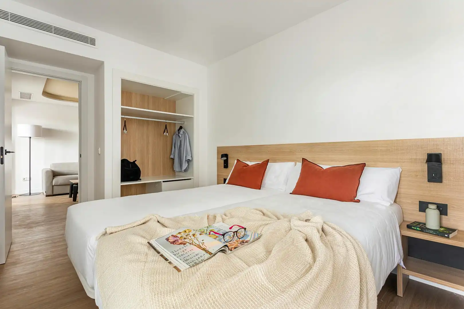 Bedroom of Flat for rent in Valencia  with Heating, Washing machine and TV