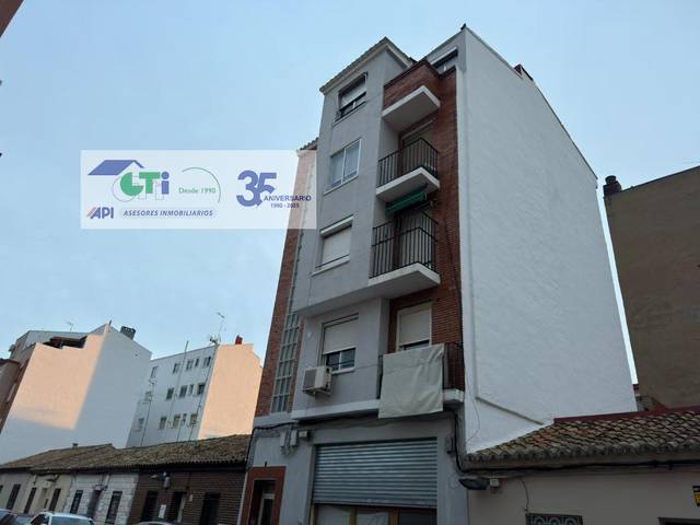 Piso en Venta en calle Mosén Vicente  Bardaviu en Oliver