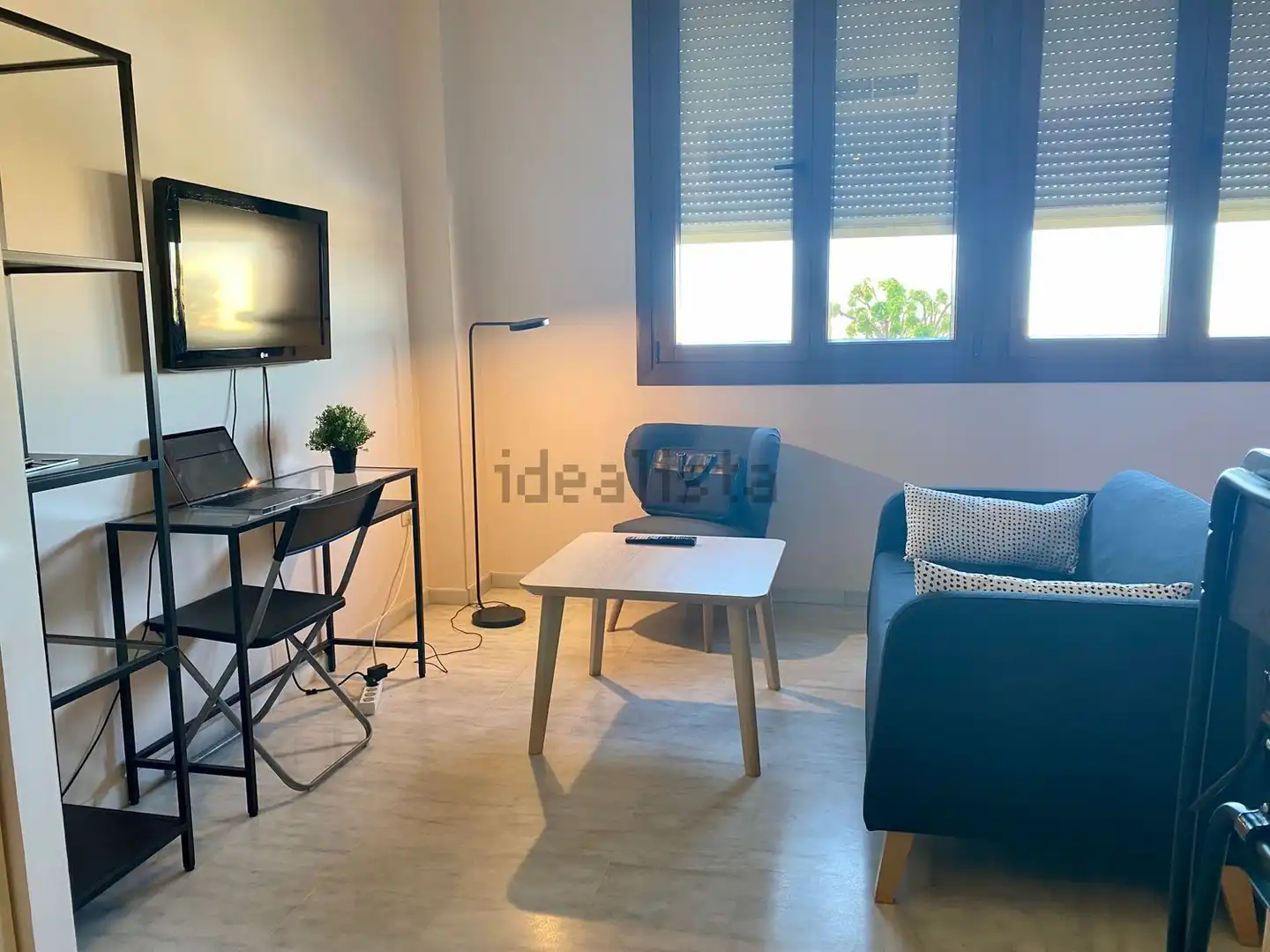 Estudio de alquiler en Avenida Alcalde Luis Uruñuela, Parque Alcosa