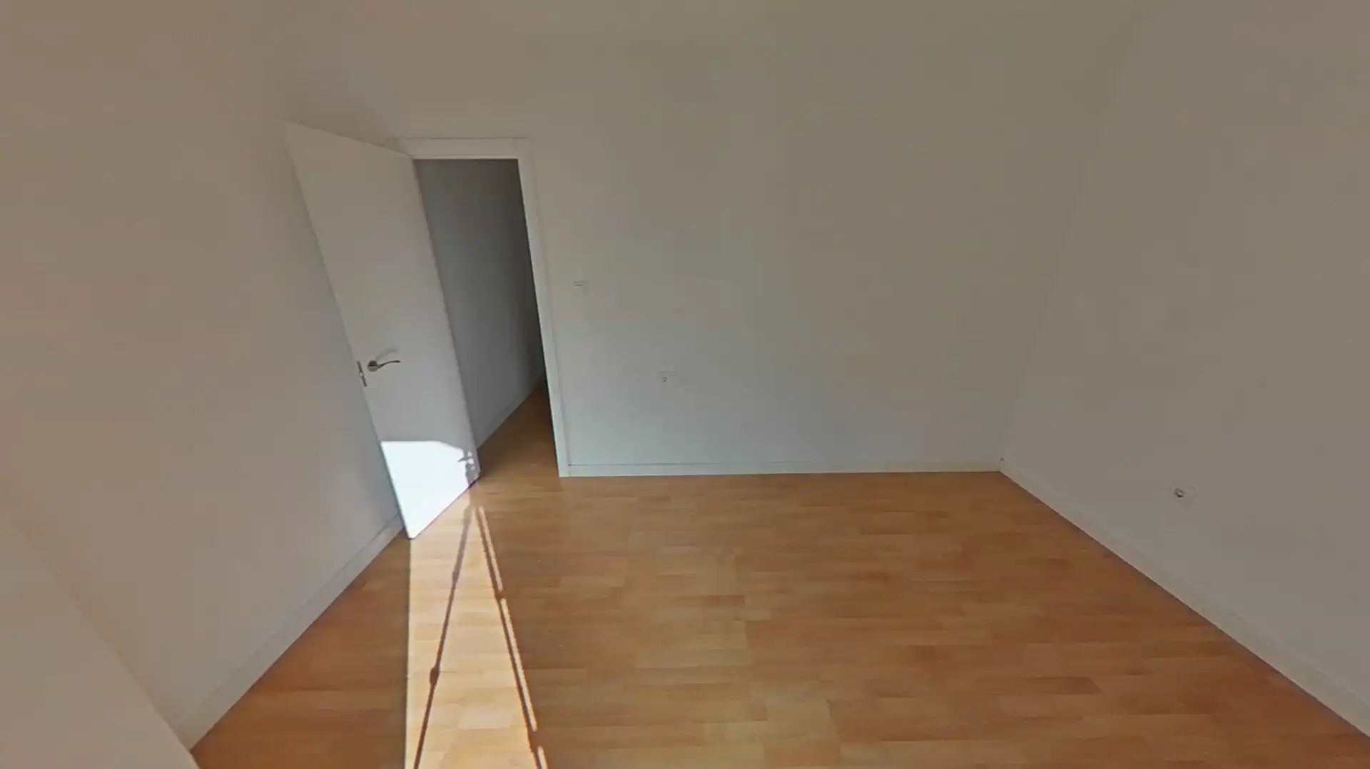 Habitación de Piso en venta en Valencia con Balcón