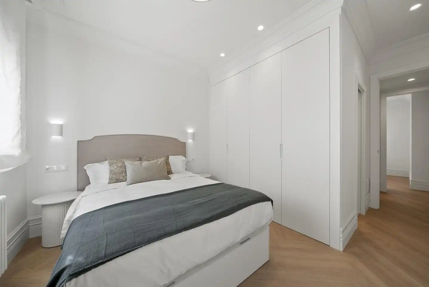 Bedroom of Flat for sale in Madrid  with Air Conditioner, Heating and Furnished