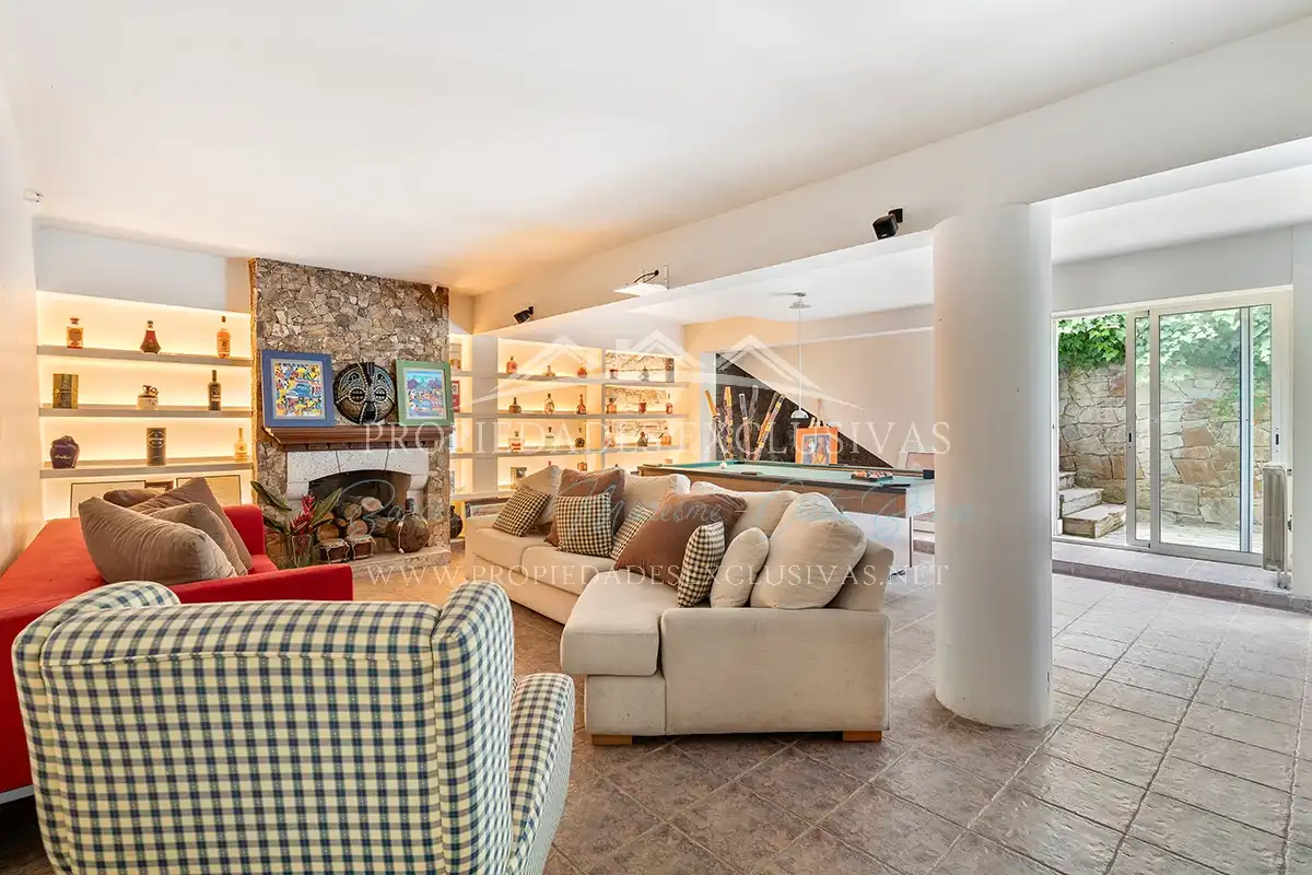 Wohnzimmer von Haus oder Chalet zum Verkauf in Alella mit Klimaanlage, Heizung und Privatgarten