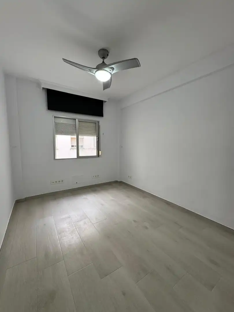 Bedroom of Flat for sale in Málaga