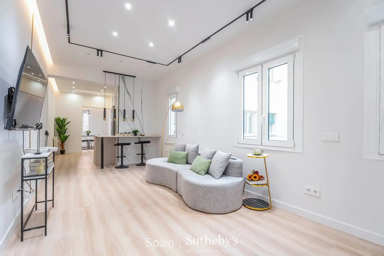 Appartement compact avec ascenseur à vendre à Paseo de la Reina Cristina