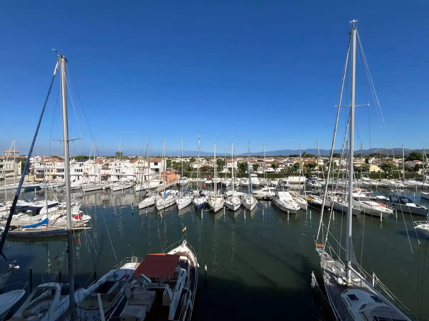 Apartamento en venta en Empuriabrava con Terraza y Amueblado