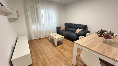 Foto 2 de Piso de alquiler en Maliaño, Camargo