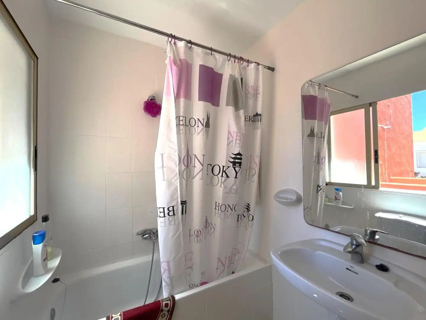 Baño de Casa adosada en venta en La Nucia con Amueblado y Balcón