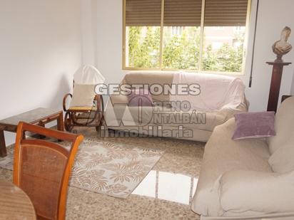 Living room of Flat to rent in  Granada Capital  with Air Conditioner