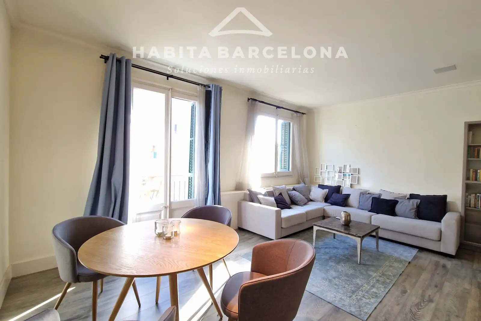 Exterior view of Flat for rent in Barcelona  with Air Conditioner, Heating and Parquet flooring