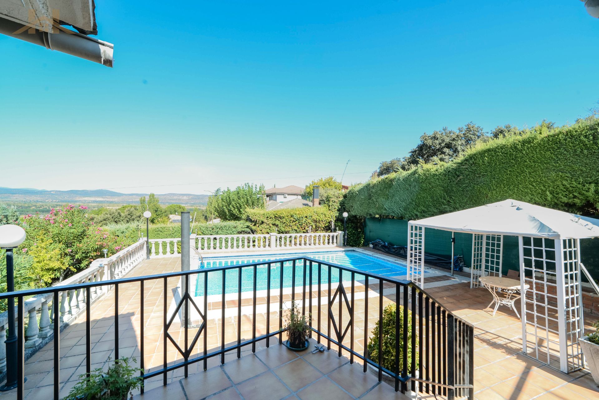 Jardí de Casa o xalet en venda en Cala amb Aire condicionat, Calefacció i Jardí privat