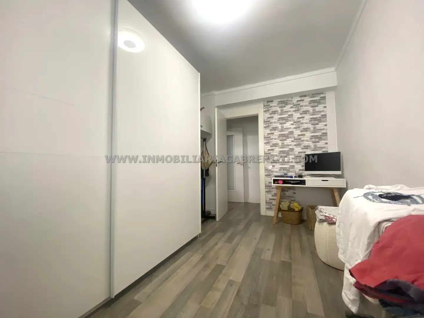 Habitación de Piso en venta en  Pamplona / Iruña con Calefacción, Parquet y Amueblado