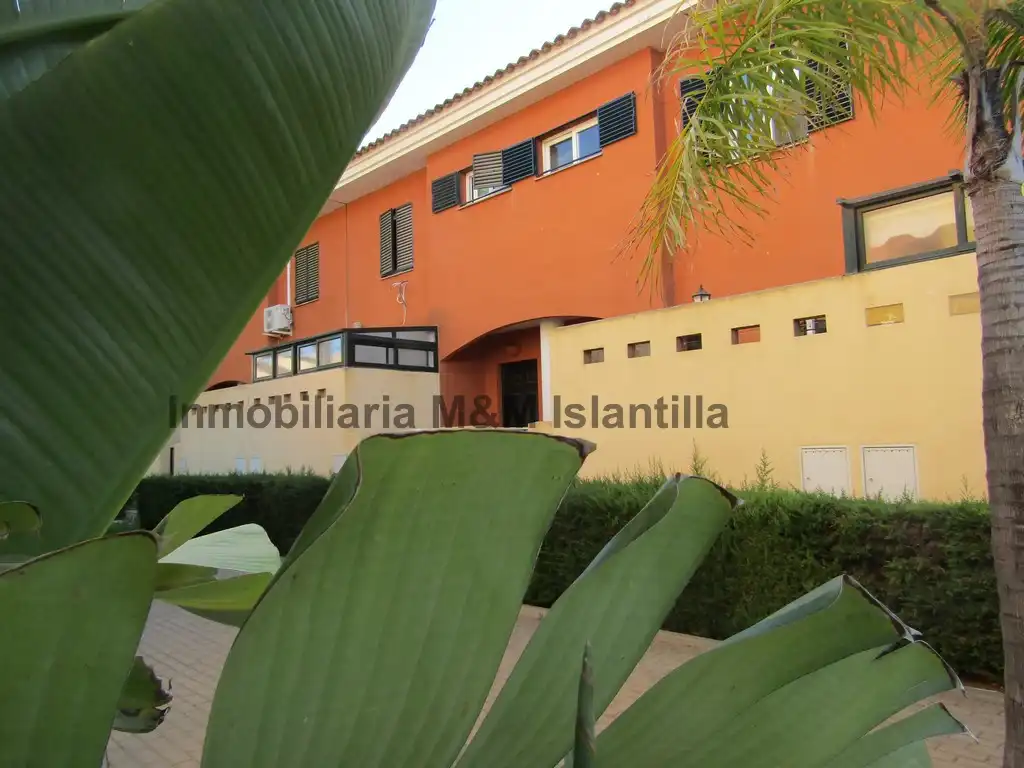 Adosado con piscina en venta en Paseo Barranco del Moro, imagen 2