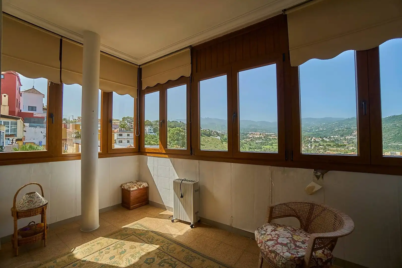 Sala d'estar de Casa o xalet en venda en Santa Brígida amb Jardí privat, Terrassa i Balcó