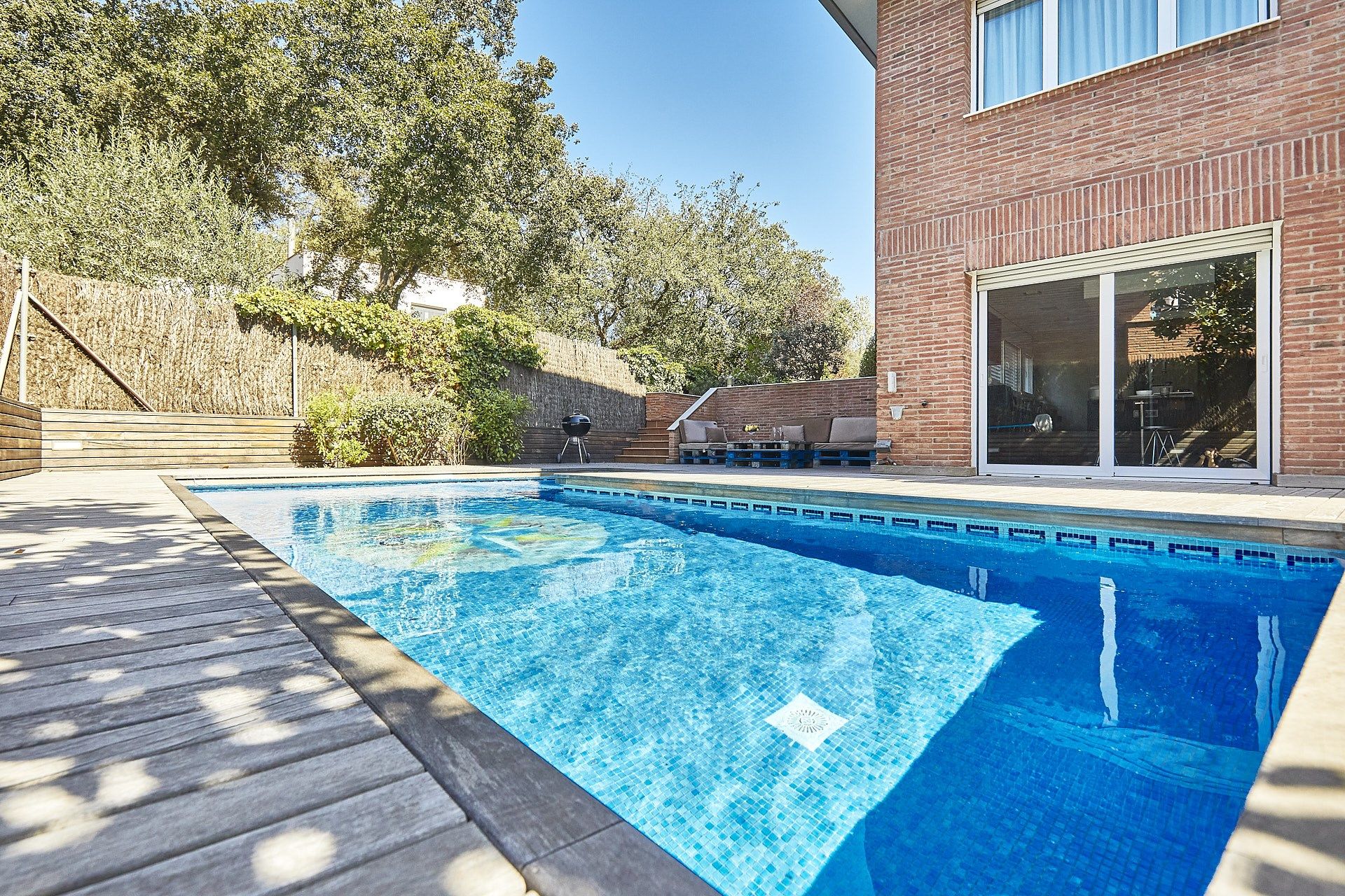 Swimming pool of Single-family semi-detached for sale in Sant Cugat del Vallès  with Air Conditioner, Heating and Terrace