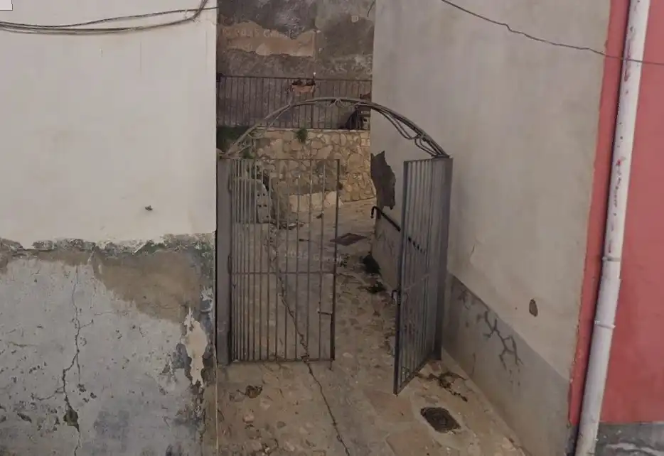Casa aparellada en venda a San Jorge