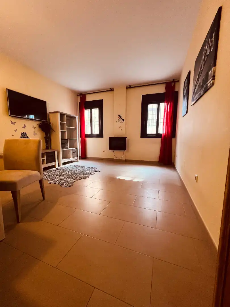 Sala de estar de Planta baja en venta en Valdeolmos-Alalpardo, Madrid