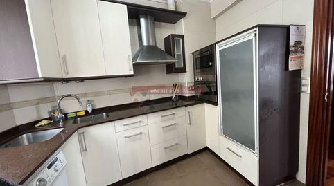 Foto 3 de Piso en venta en Aperribai Auzoa, Galdakao, Bizkaia