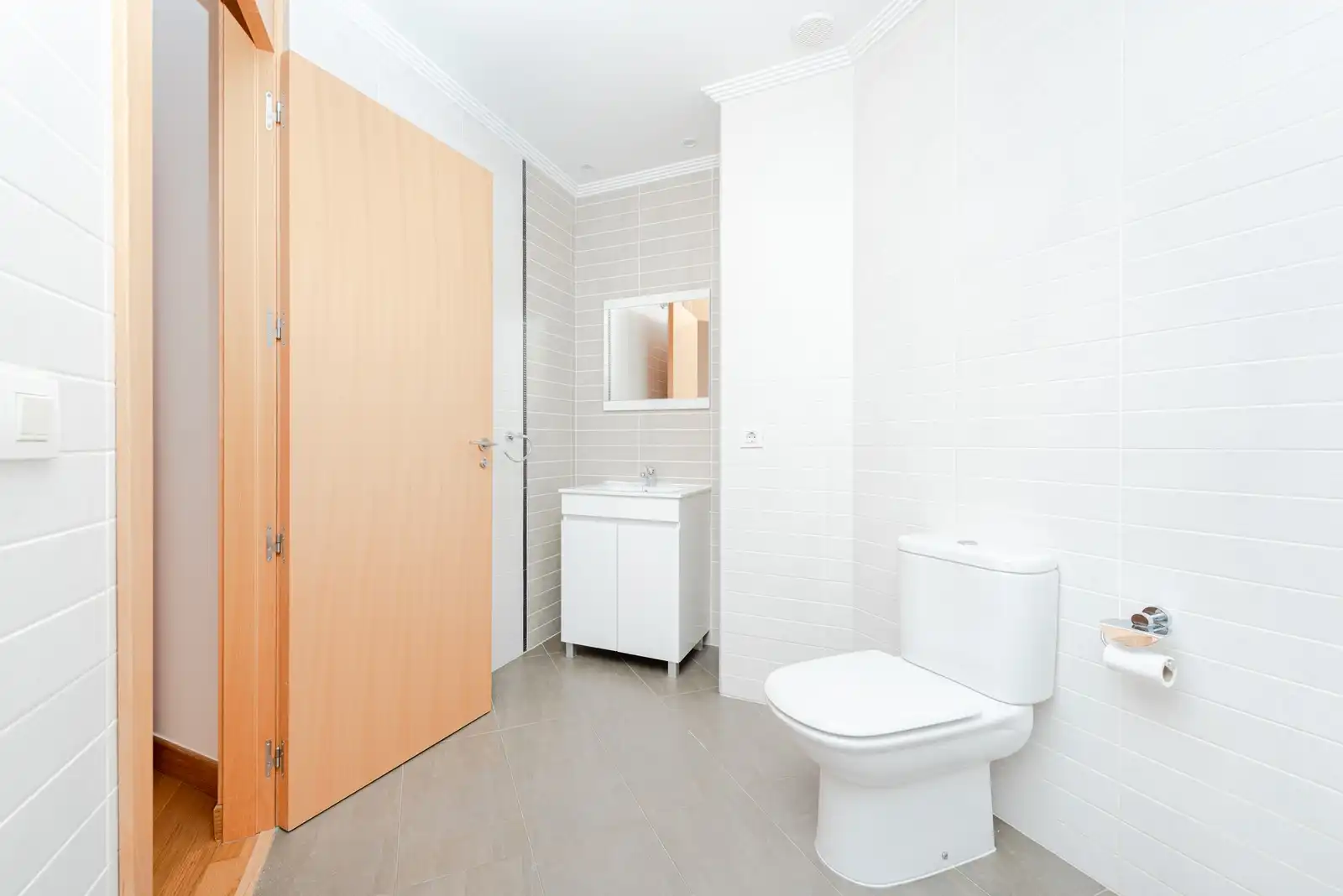 Bathroom of Flat for sale in Vigo   with Storage room
