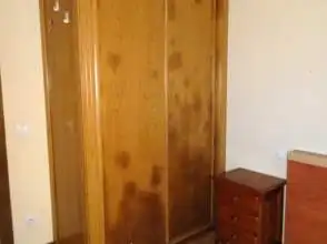 Schlafzimmer von Wohnung zur Miete in Gijón  mit Heizung, Parkett und Möbliert