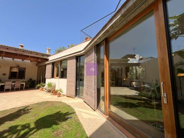 Casa a schiera con balcone in vendita a Polinyà de Xúquer
