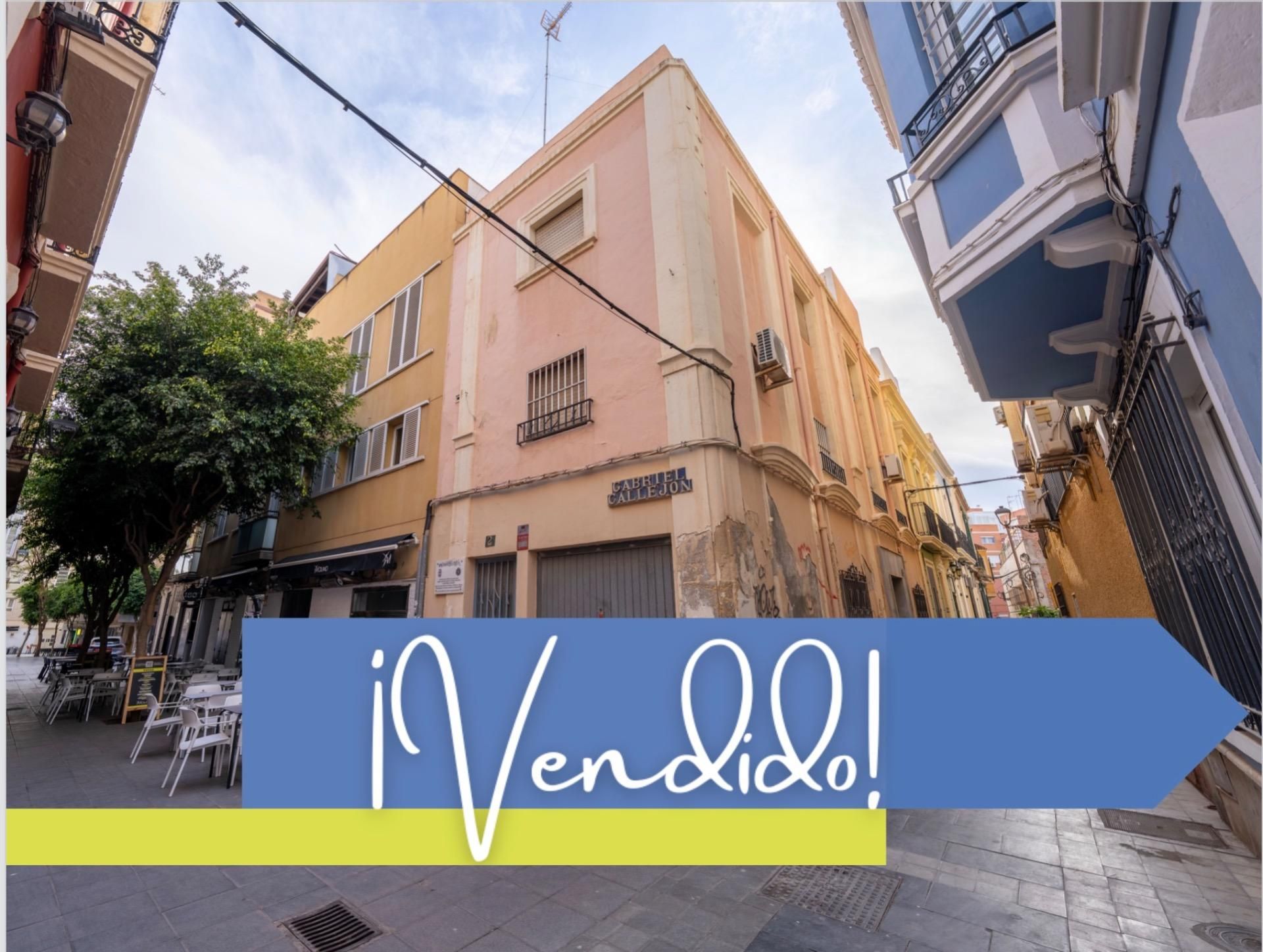 Exterior view of Building for sale in  Almería Capital