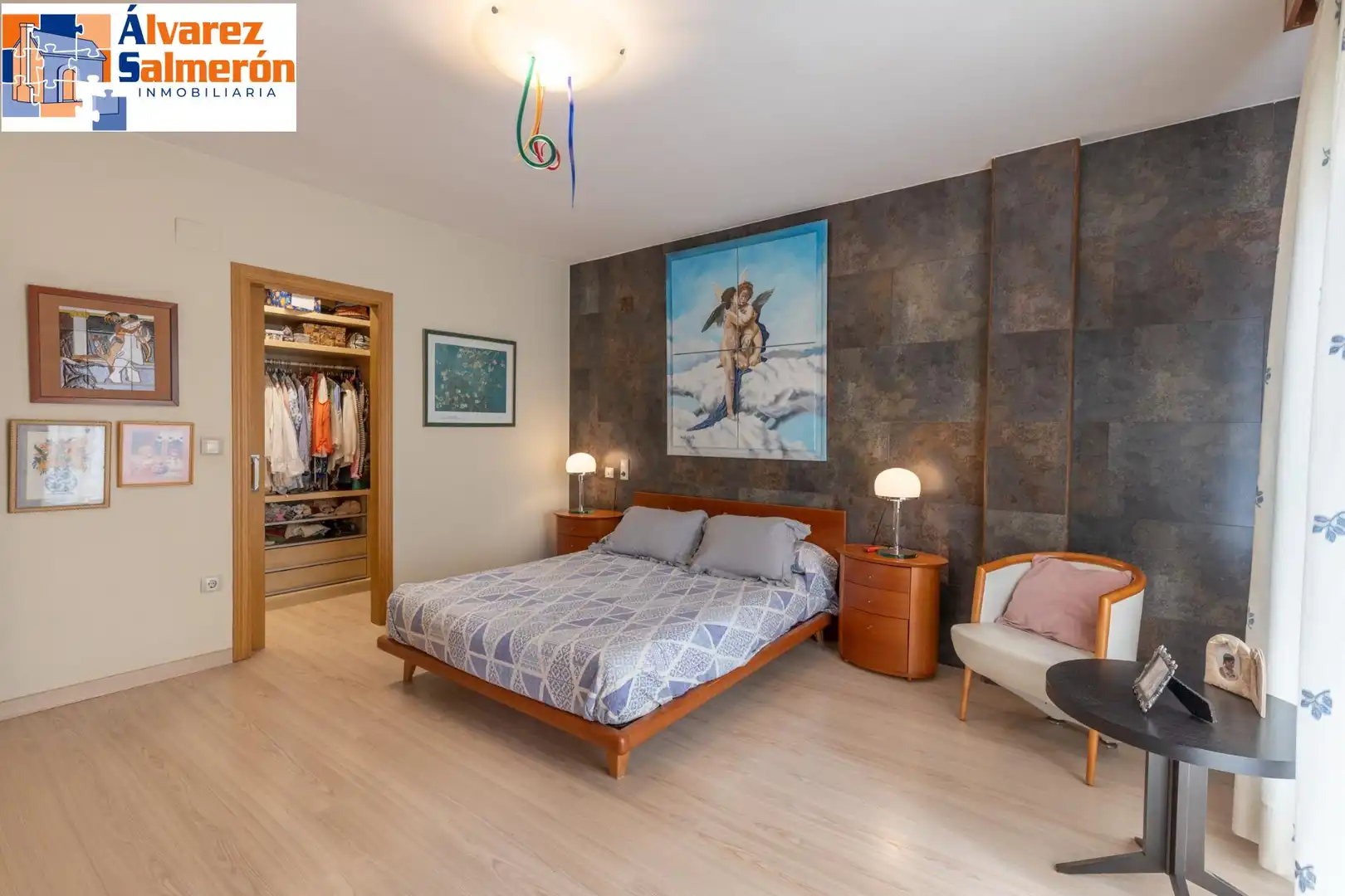 Habitación de Casa adosada en venta en Granada con Aire acondicionado, Calefacción y Balcón