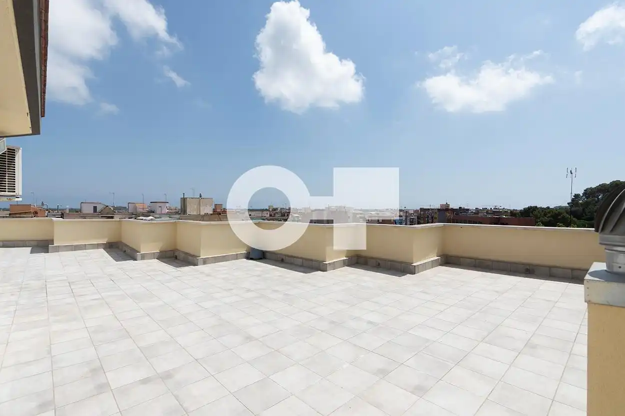 Terraza de Ático en venta en Castelldefels con Calefacción, Parquet y Terraza