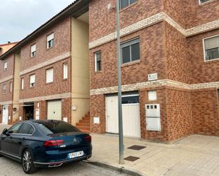 Exterior view of Single-family semi-detached for sale in Nuez de Ebro  with Air Conditioner, Heating and Private garden