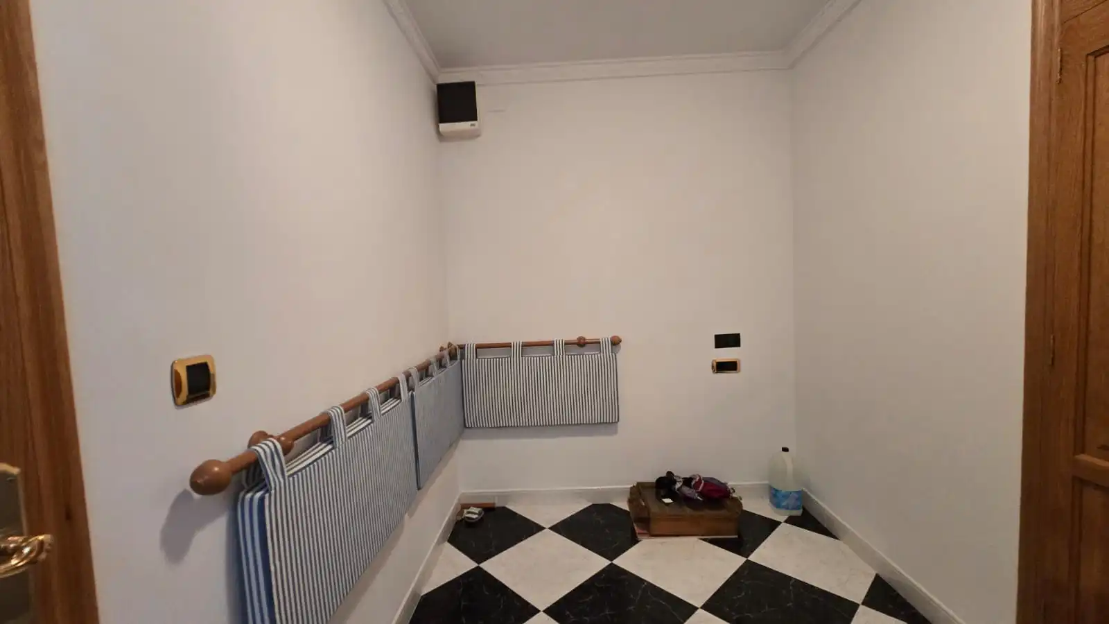 Casa adosada en venda en Oliva amb Terrassa i Moblat