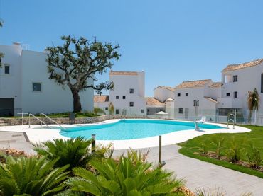 Tríplex amb piscina en venda a Río Real - Los Monteros