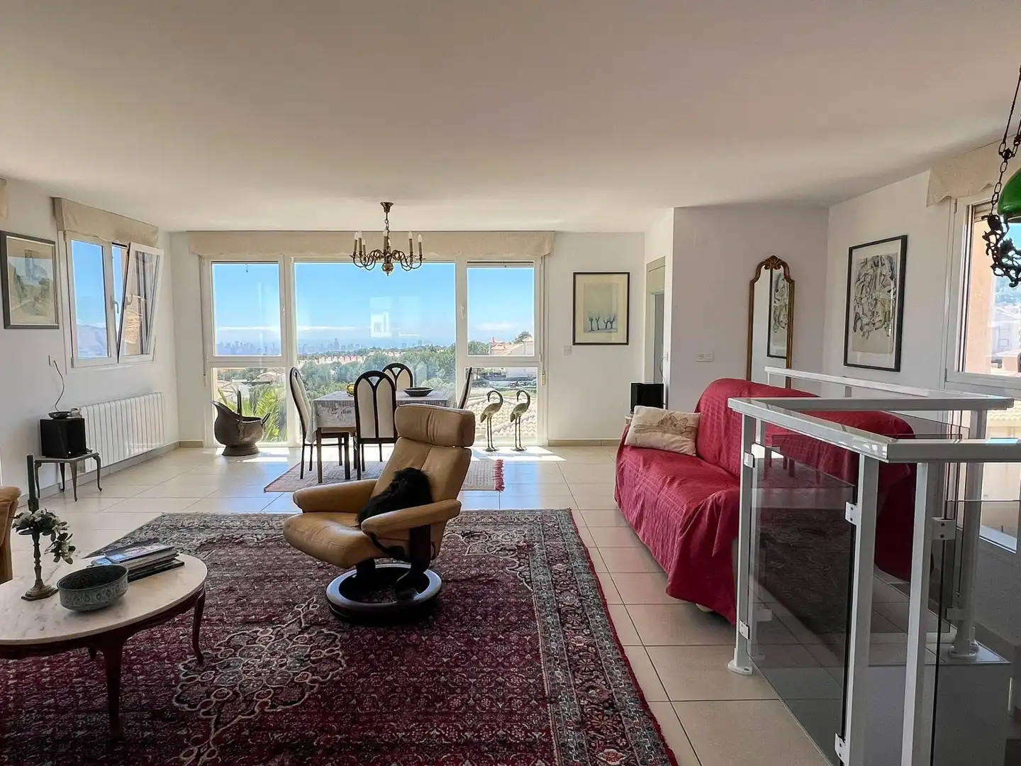 Sala de estar de Casa o chalet en venta en La Nucia con Aire acondicionado, Calefacción y Jardín privado