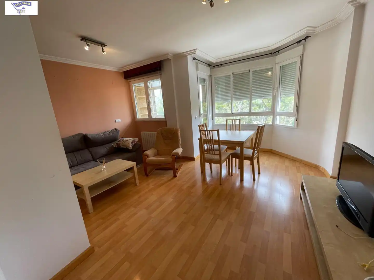 Vista exterior de Apartamento en venta en Albacete con Calefacción, Trastero y Balcón