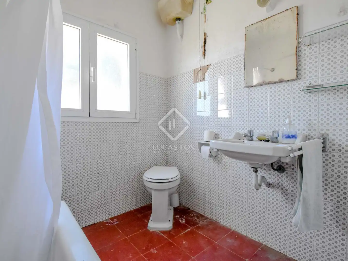 Baño de Finca rústica en venta en Ciutadella de Menorca con Jardín privado, Terraza y Trastero