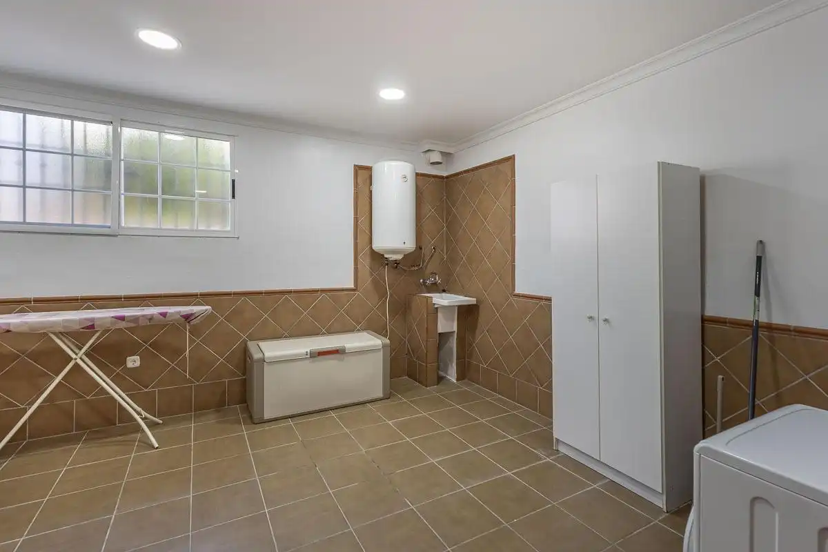 Baño de Casa o chalet en venta en Ítrabo con Calefacción, Jardín privado y Terraza