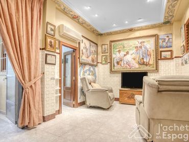 Casa con balcone in vendita a calle del Progrés