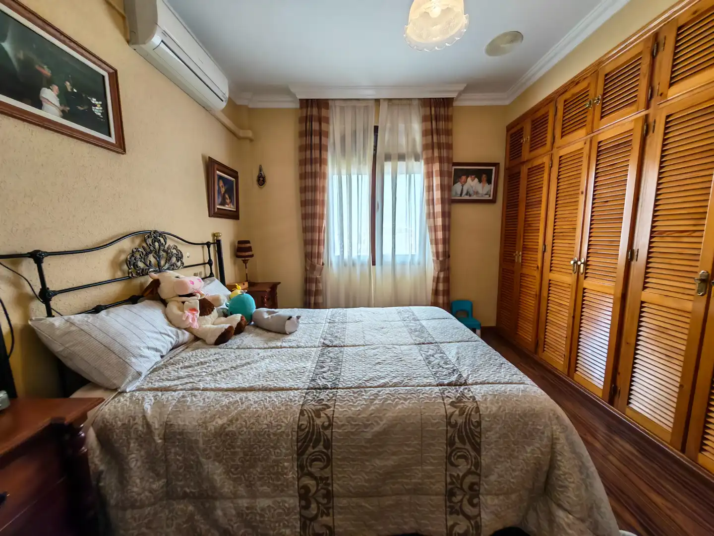 Habitación de Casa o chalet en venta en Alhaurín de la Torre con Aire acondicionado, Calefacción y Jardín privado