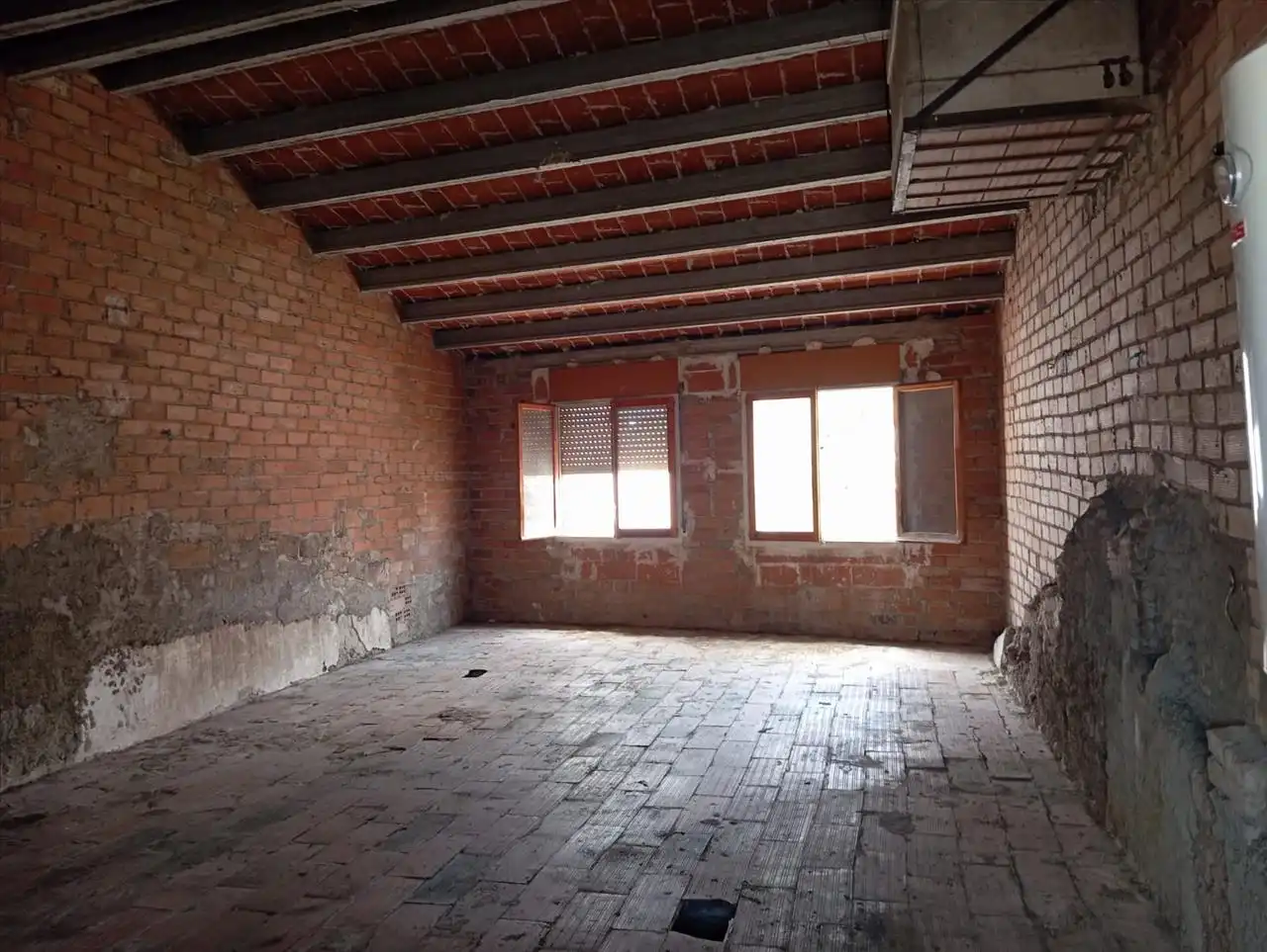 Casa adosada en venda a Miralcamp